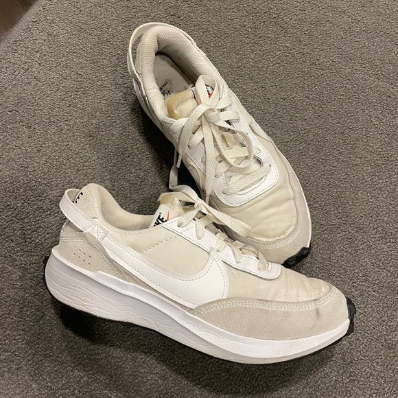 Nike Waffle Debut Sneakers - Picture 2 of 12